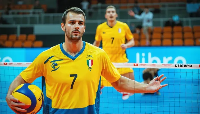 Либеро. Либеро в волейболе - Кто это, почему носит форму другого цвета и какие ограничения существуют по